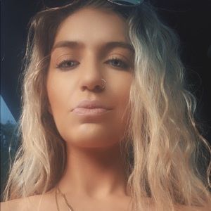 Meet your Posher, Addie